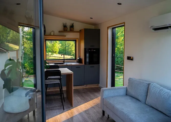 With Sauna Dobeskid בקתה *