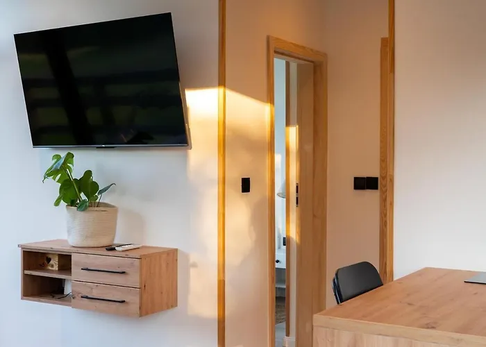 With Sauna Dobeskid בקתה Krzyzowki